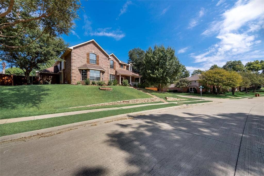 2109 Indian Trail, Rowlett, TX 75088 2109 Indian Trail, Rowlett, TX 75088