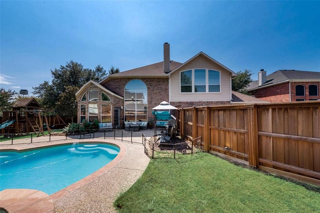 2109 Indian Trail, Rowlett, TX 75088 2109 Indian Trail, Rowlett, TX 75088