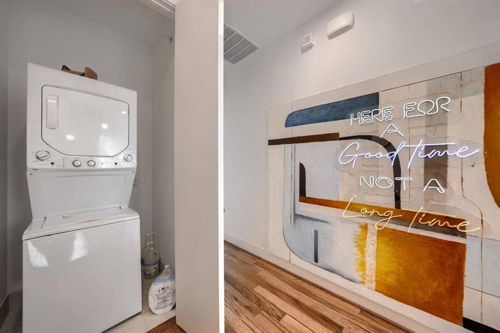 320 Mathey Court, Dallas, TX 75208 320 Mathey Court, Dallas, TX 75208