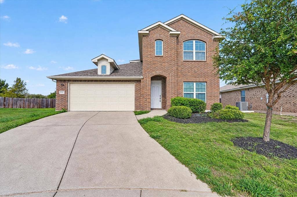 2121 Silsbee Court, Forney, TX 75126 2121 Silsbee Court, Forney, TX 75126