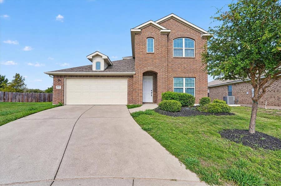 Property photo for 2121 Silsbee Court, Forney, TX
