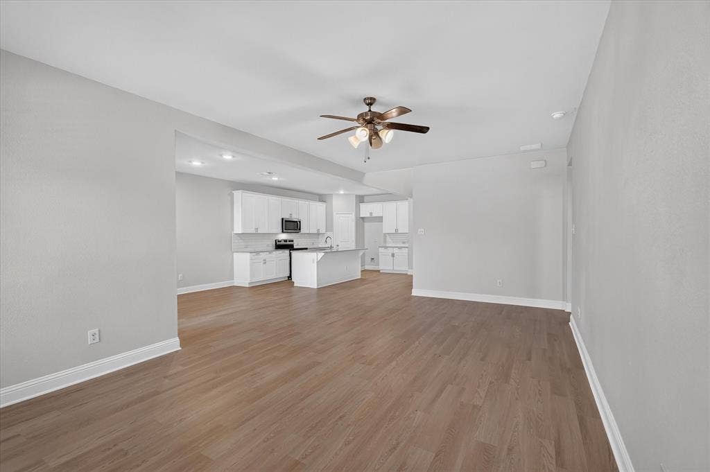 2121 Silsbee Court, Forney, TX 75126 2121 Silsbee Court, Forney, TX 75126