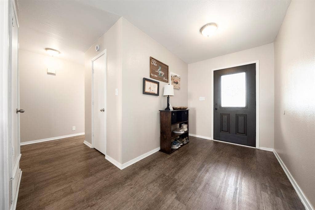 369 Odom Road, Avalon, TX 76623 369 Odom Road, Avalon, TX 76623