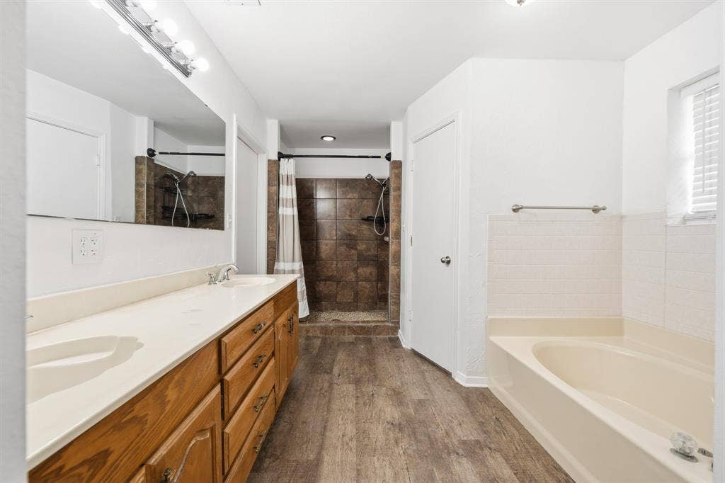 369 Odom Road, Avalon, TX 76623 369 Odom Road, Avalon, TX 76623