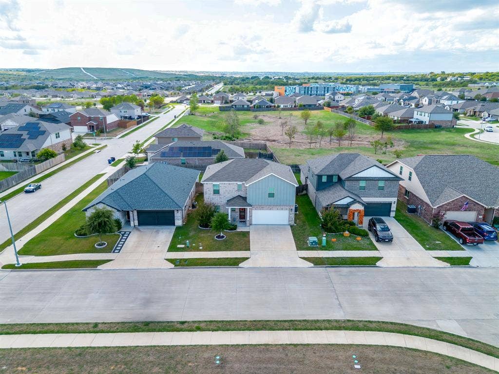 2716 Andesite Lane, Fort Worth, TX 76108