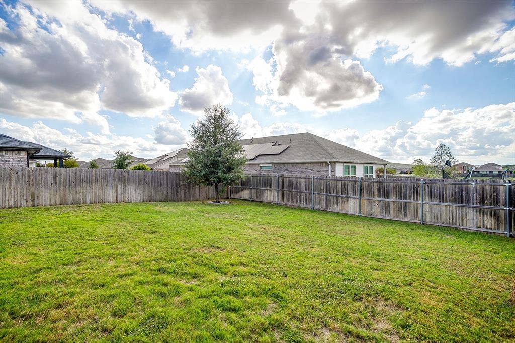 2716 Andesite Lane, Fort Worth, TX 76108
