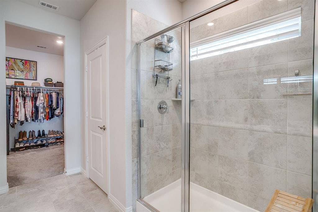 2716 Andesite Lane, Fort Worth, TX 76108