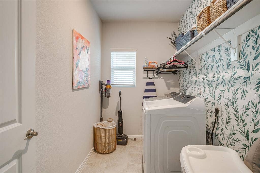 2716 Andesite Lane, Fort Worth, TX 76108