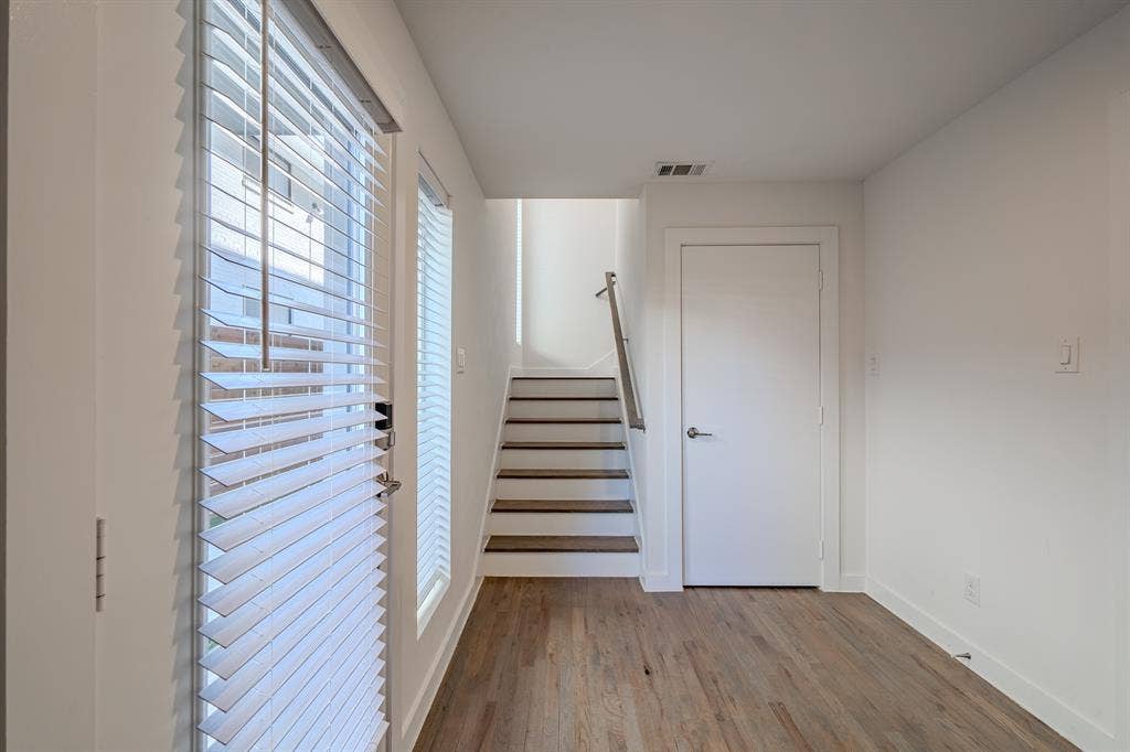 1502 Bennett Avenue, #106, Dallas, TX 75206 1502 Bennett Avenue, #106, Dallas, TX 75206