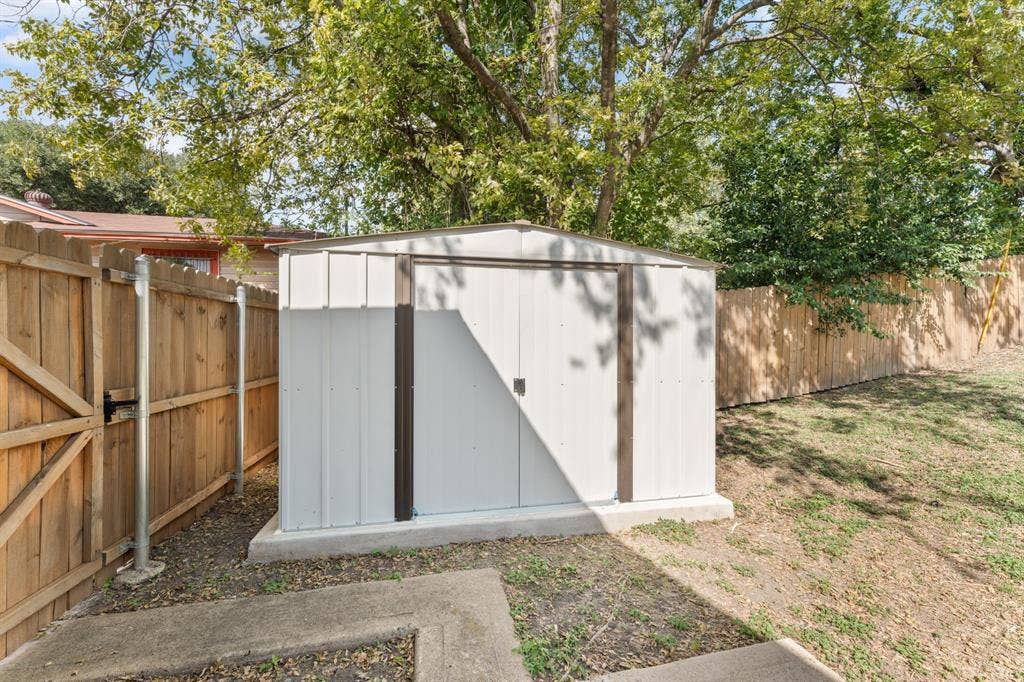 12136 Willowdell Drive, Dallas, TX 75243