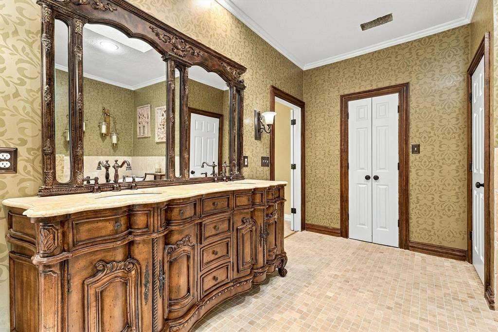 4605 N OConnor Road, Irving, TX 75062