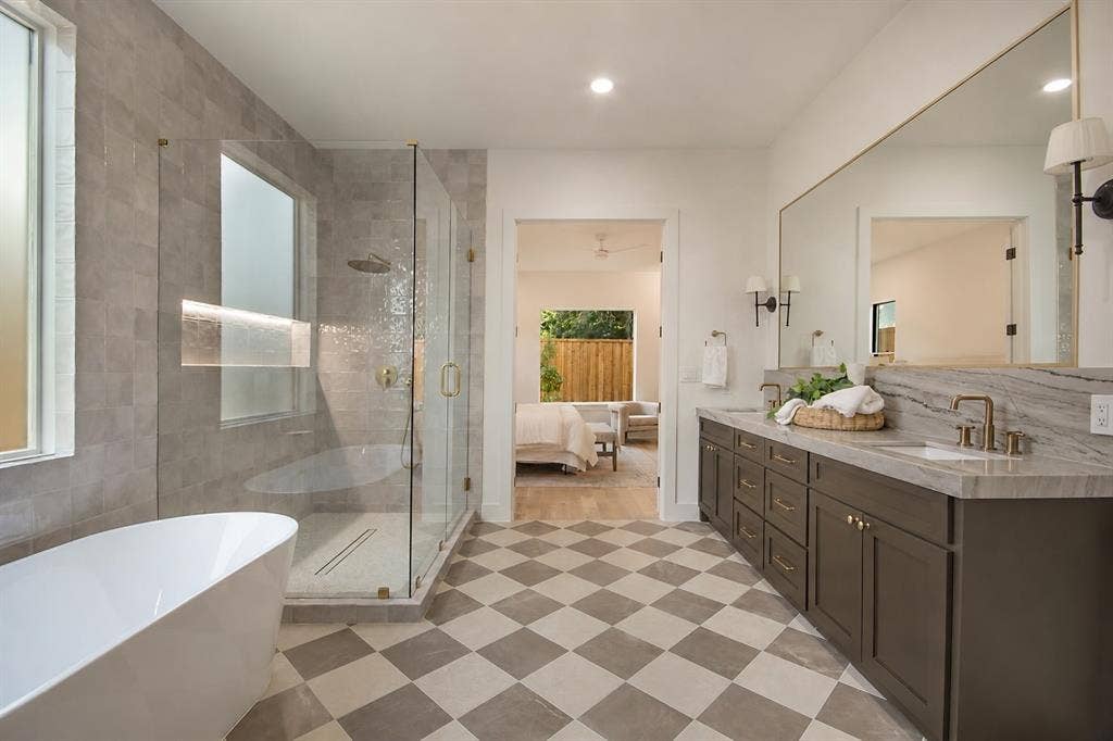 6632 Lockheed Avenue, Dallas, TX 75209