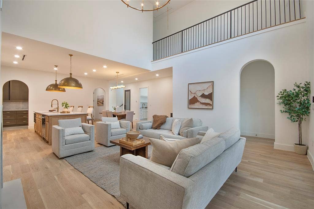 6632 Lockheed Avenue, Dallas, TX 75209