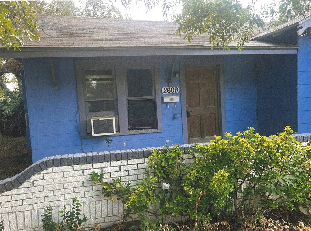 2609 1 ST, Brownwood, TX 76801