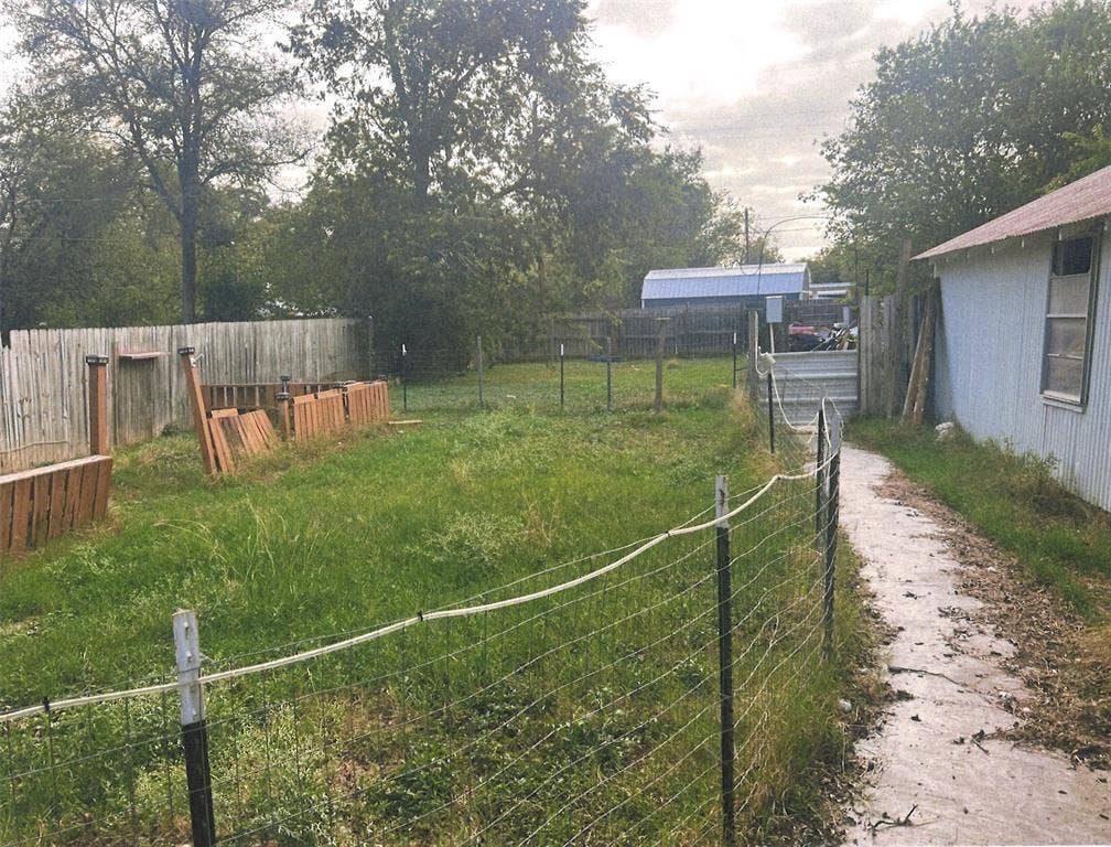 2609 1 ST, Brownwood, TX 76801