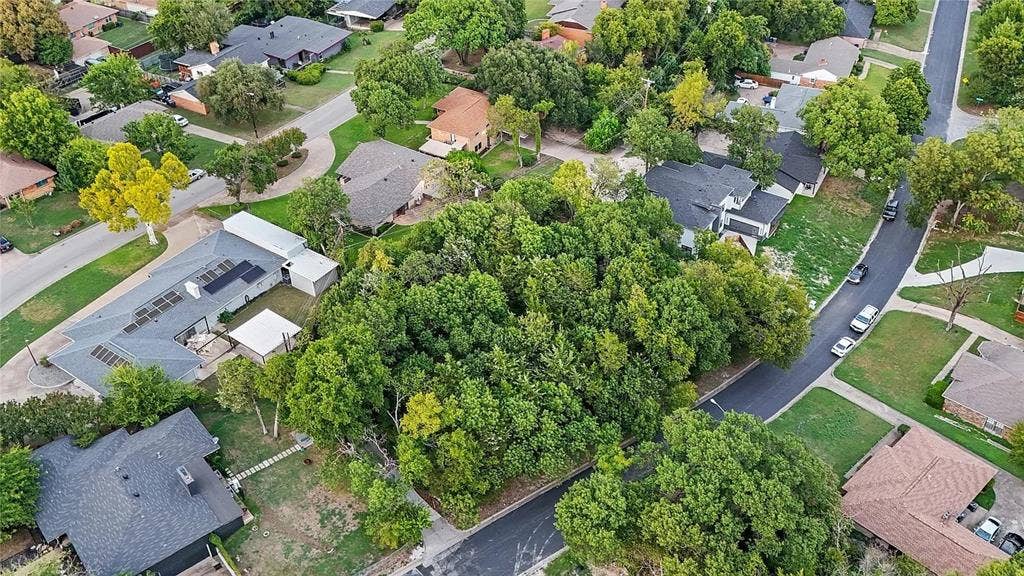 923 Brookwood drive, Dallas, TX 75224 923 Brookwood drive, Dallas, TX 75224