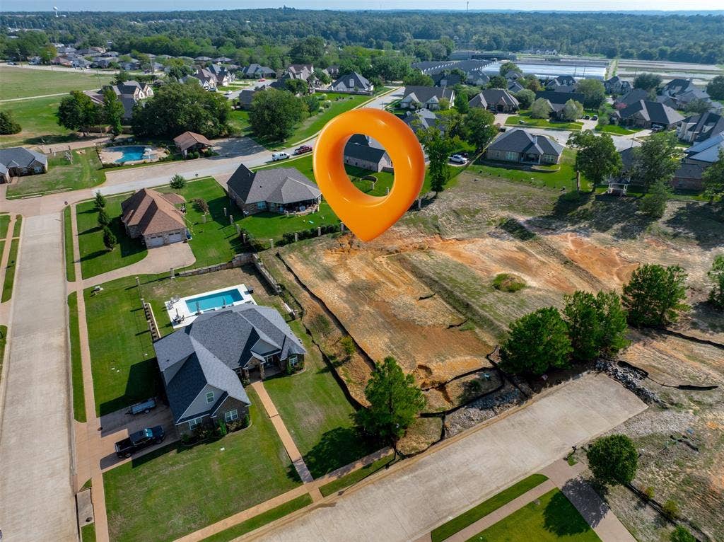304 Colton Cove, Lindale, TX 75771 304 Colton Cove, Lindale, TX 75771
