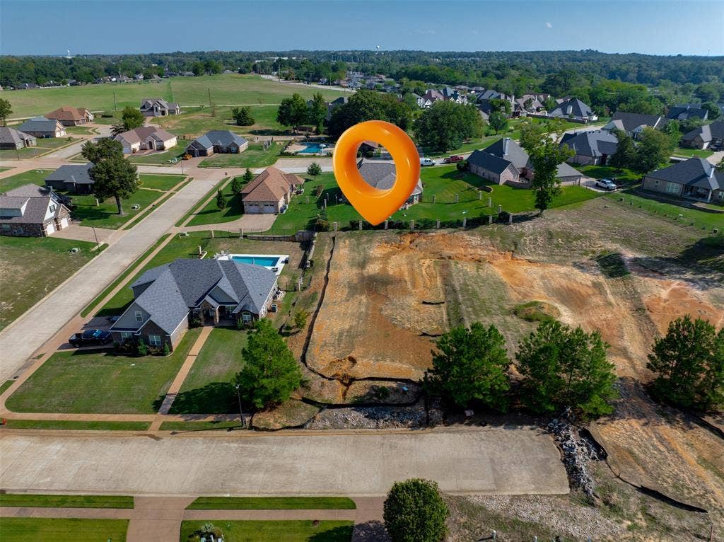 304 Colton Cove, Lindale, TX 75771 304 Colton Cove, Lindale, TX 75771