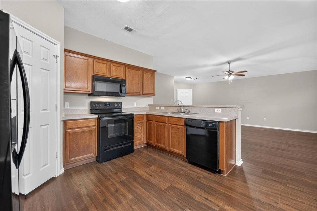 8809 Highland Orchard Drive, Fort Worth, TX 76179