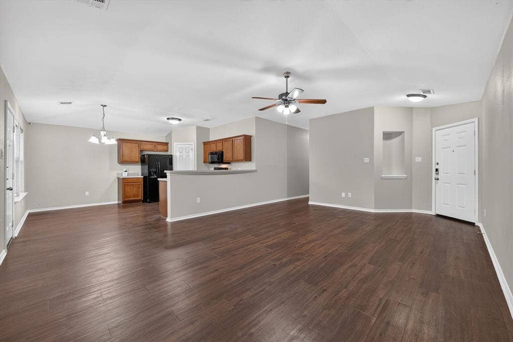 8809 Highland Orchard Drive, Fort Worth, TX 76179