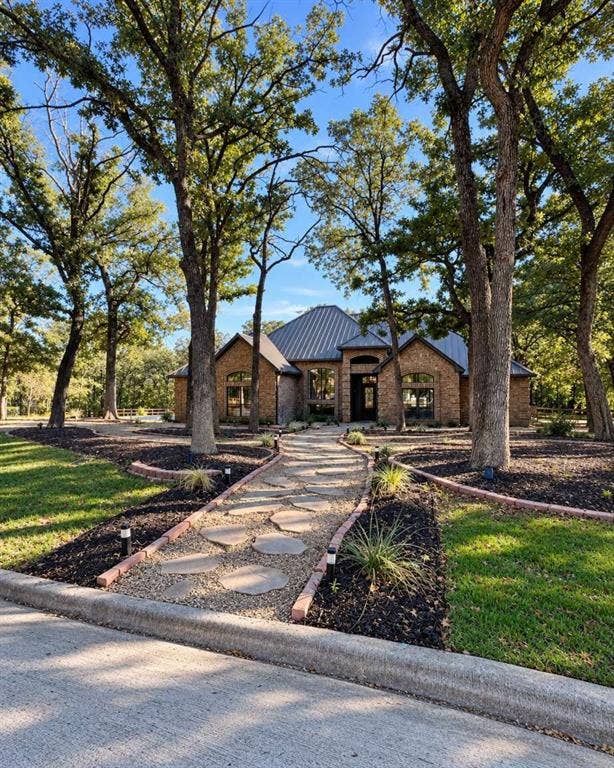 Property photo for 517 Primrose Court, Argyle, TX