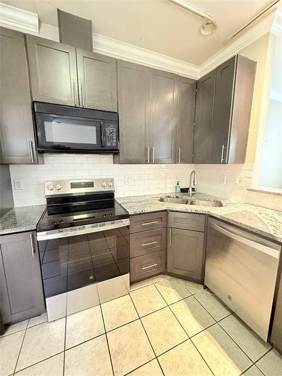 911 Spring Valley Plaza, Richardson, TX 75080 911 Spring Valley Plaza, Richardson, TX 75080