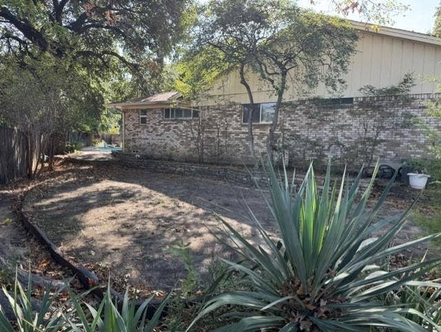 6936 Wildglen Drive, Dallas, TX 75230 Large side yard