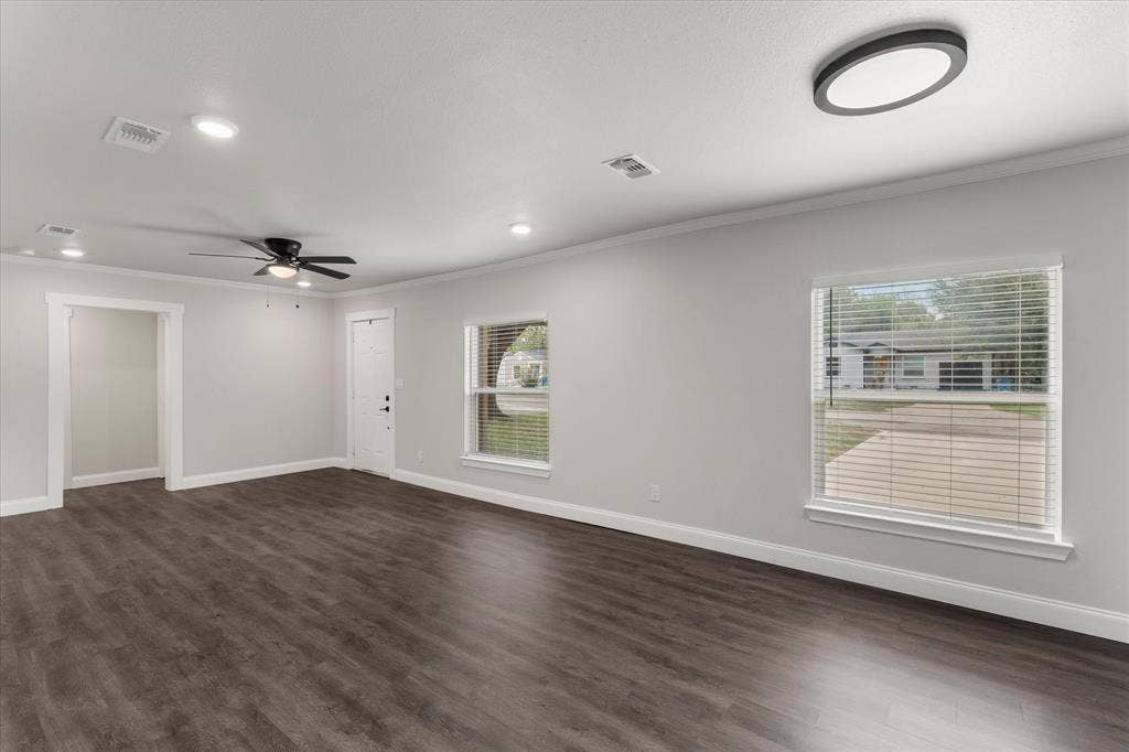 1610 Cherry Avenue, Corsicana, TX 75110