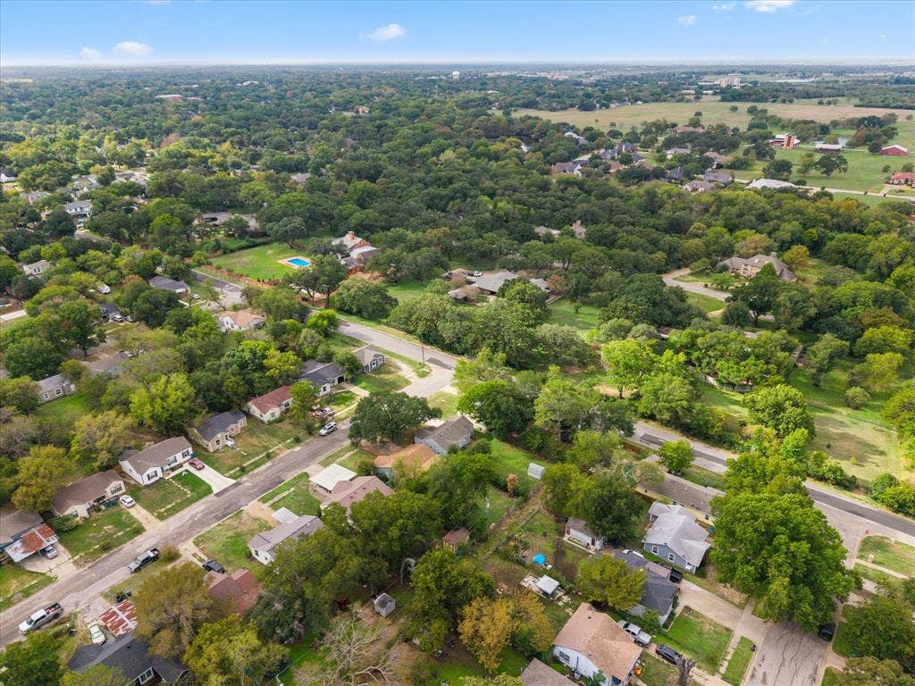 1610 Cherry Avenue, Corsicana, TX 75110