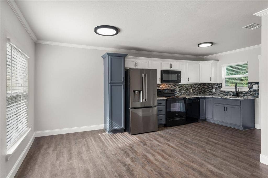 1610 Cherry Avenue, Corsicana, TX 75110