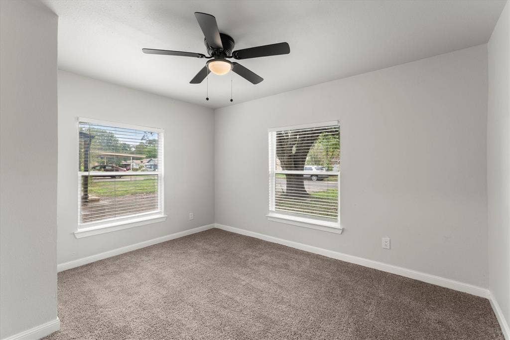 1610 Cherry Avenue, Corsicana, TX 75110