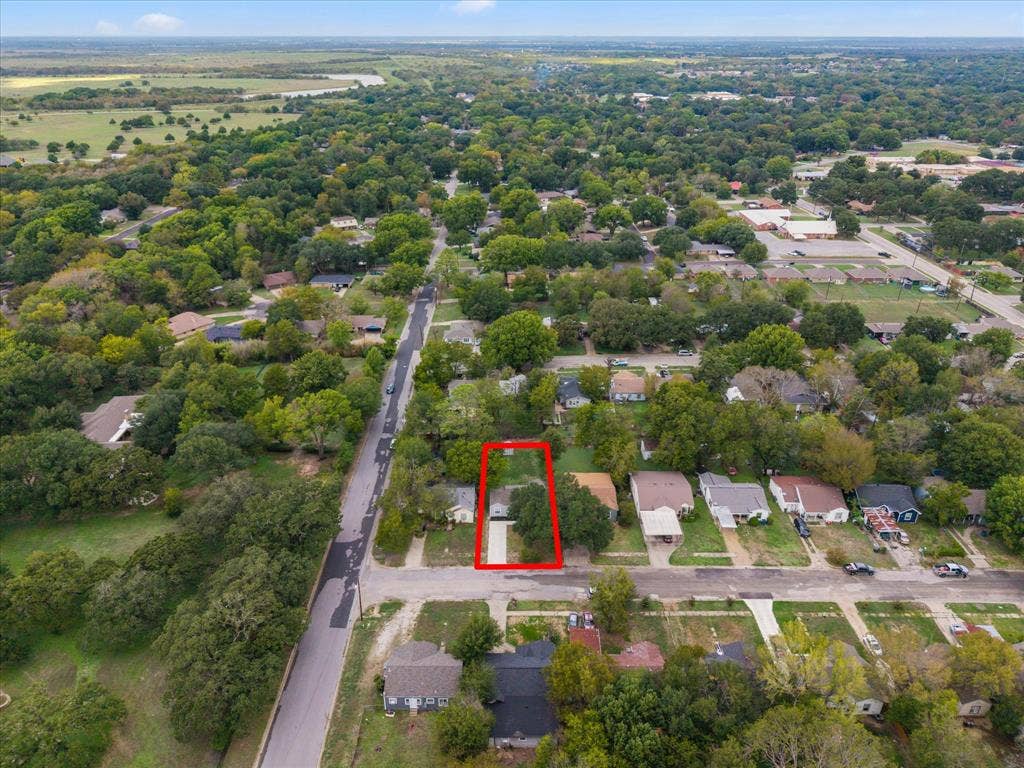 1610 Cherry Avenue, Corsicana, TX 75110