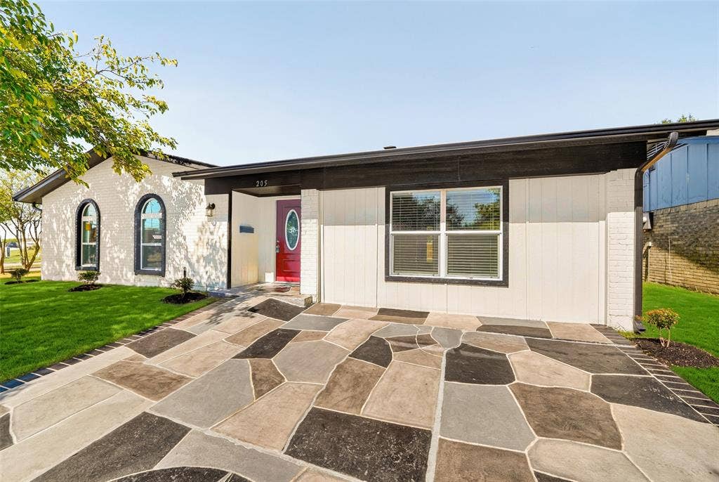205 E Kearney Street, Mesquite, TX 75149