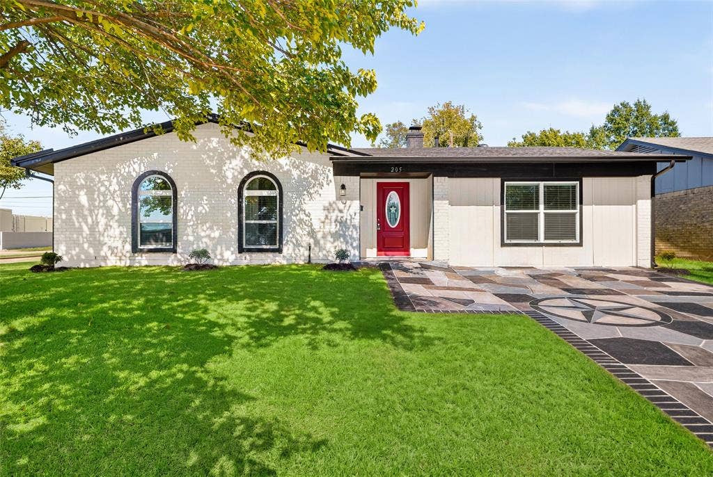 205 E Kearney Street, Mesquite, TX 75149