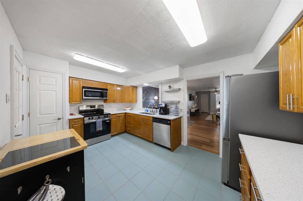 7714 Royal Lane, #110, Dallas, TX 75230 7714 Royal Lane, #110, Dallas, TX 75230