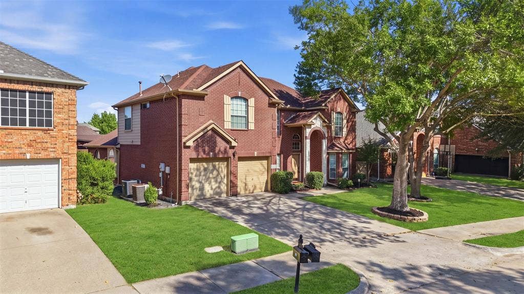 9006 Hogan Drive, Rowlett, TX 75089 9006 Hogan Drive, Rowlett, TX 75089