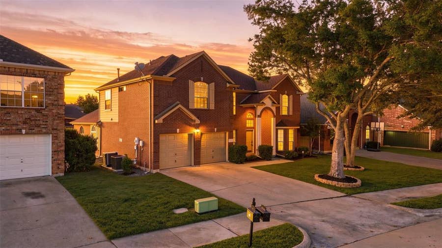 Property photo for 9006 Hogan Drive, Rowlett, TX