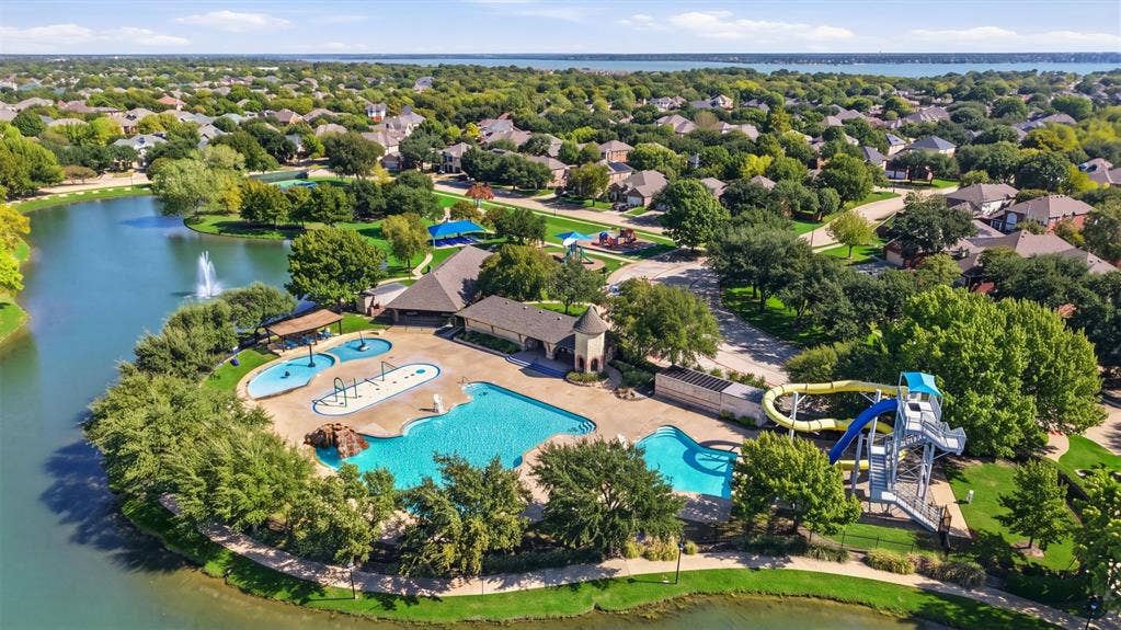 9006 Hogan Drive, Rowlett, TX 75089 9006 Hogan Drive, Rowlett, TX 75089