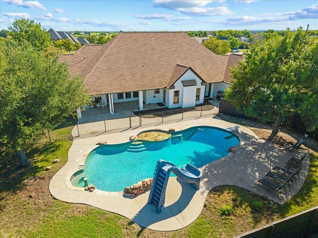 2811 Timber Rock Lane, Midlothian, TX 76065 2811 Timber Rock Lane, Midlothian, TX 76065