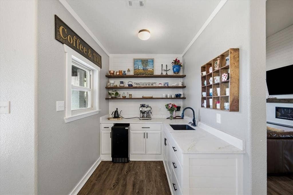2811 Timber Rock Lane, Midlothian, TX 76065 2811 Timber Rock Lane, Midlothian, TX 76065