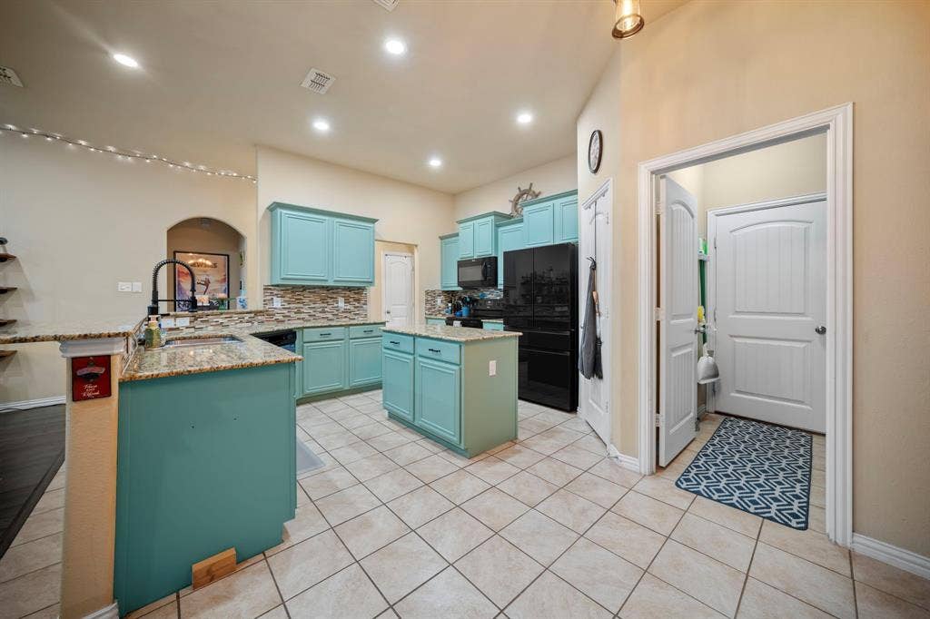 107 Jennie Court, Ferris, TX 75125