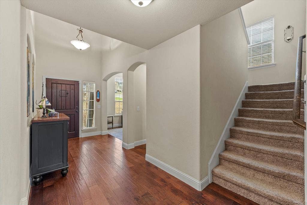 Inviting entry