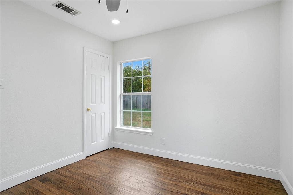 10430 Desdemona Drive, Dallas, TX 75228 Bedroom