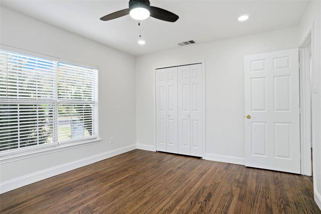 10430 Desdemona Drive, Dallas, TX 75228 10430 Desdemona Drive, Dallas, TX 75228