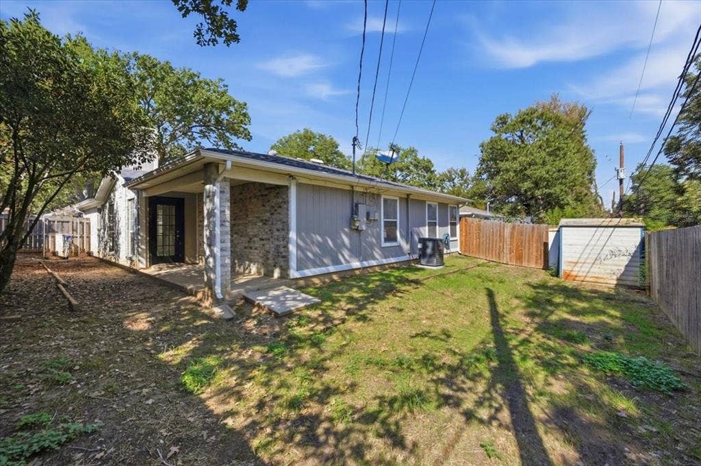 1211 Glen Creek Drive, Mansfield, TX 76063