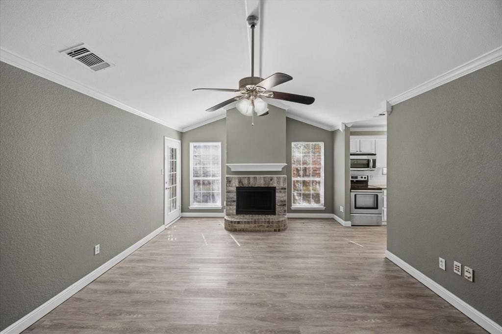1211 Glen Creek Drive, Mansfield, TX 76063