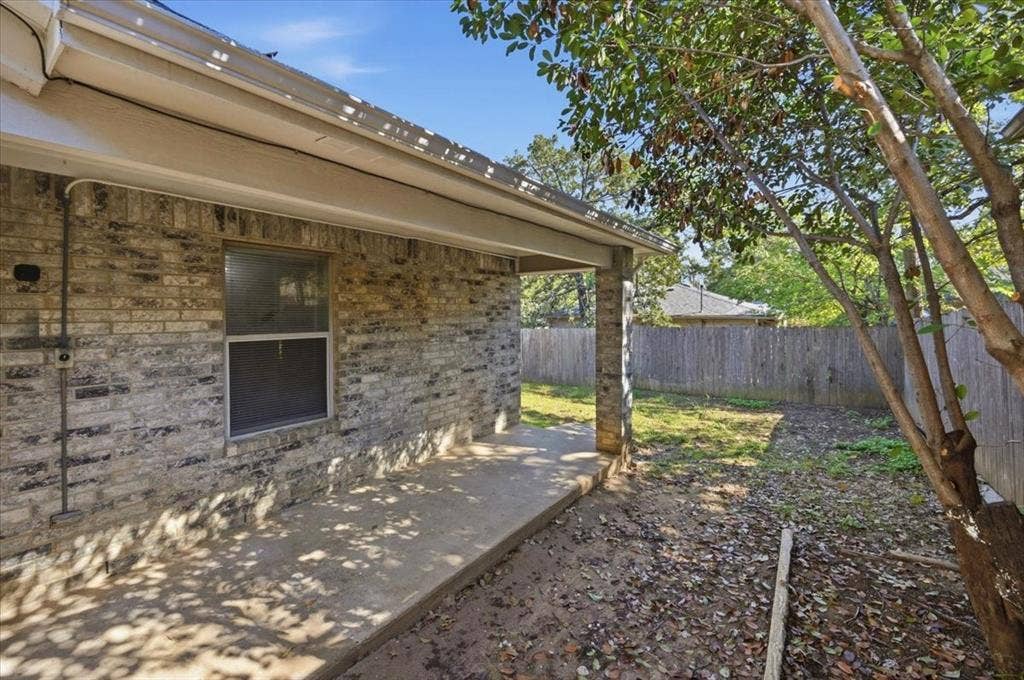 1211 Glen Creek Drive, Mansfield, TX 76063