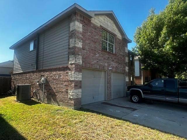 8505 Star Thistle Drive, Fort Worth, TX 76179