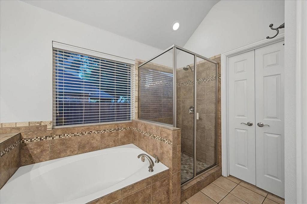 separate shower and soaking tub