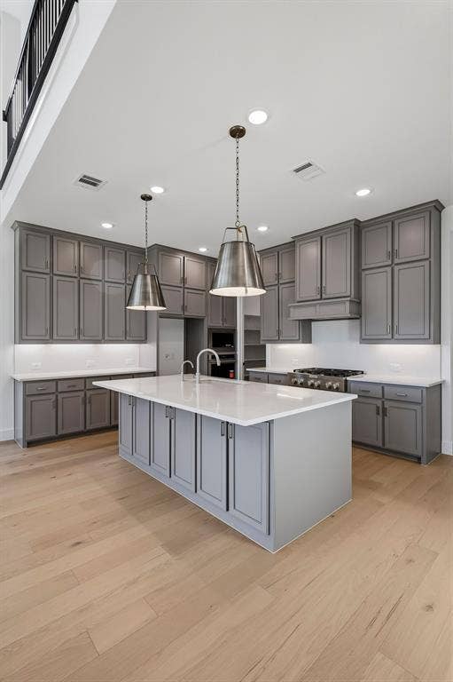 15663 Violet Lane, Frisco, TX 75035 15663 Violet Lane, Frisco, TX 75035